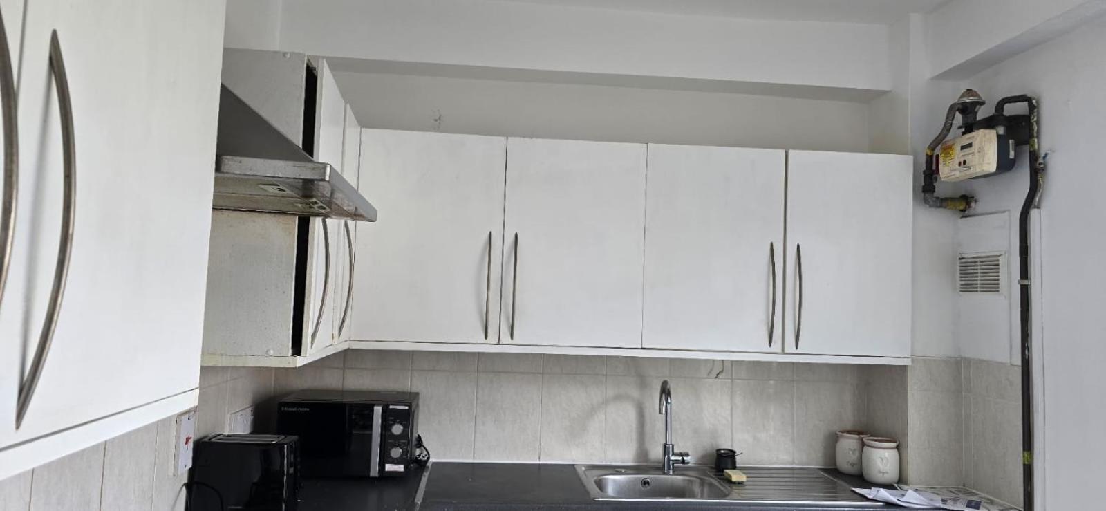2 Bedroom Flat In Little Venice W2 *